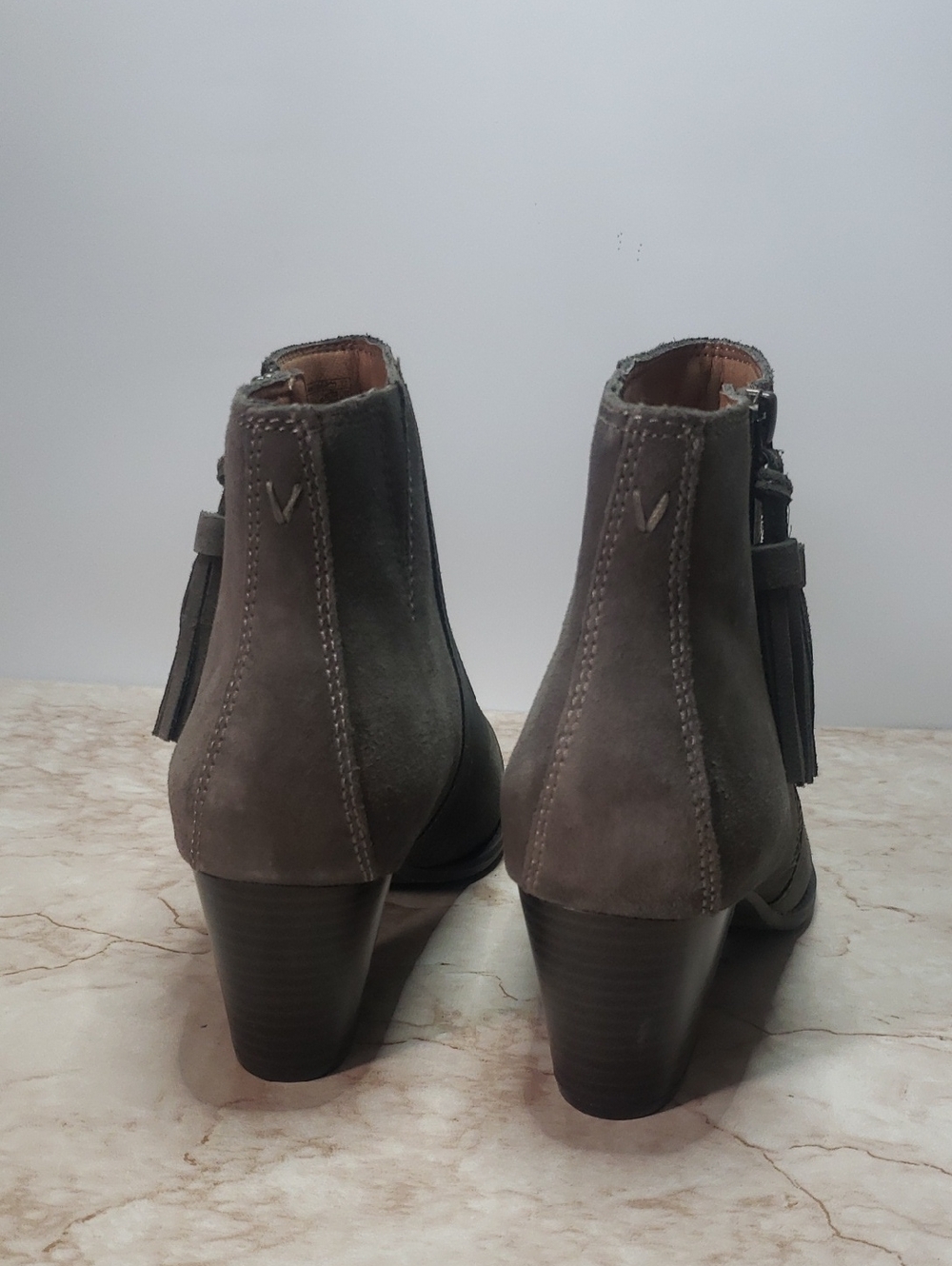 Vionic Women's Olive Suede Ankle Booties - Classic Block Heel Size 8.5 - Picture 4 of 7